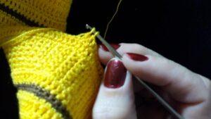 How-To-Crochet-One-Handed